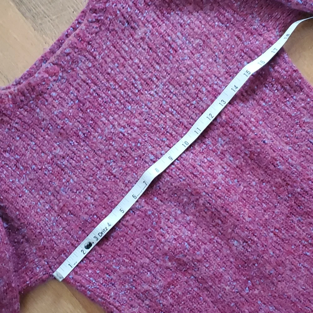 Cozy Wool Pink and Blue‎ Thick Winter Sweater Size Womans Medium